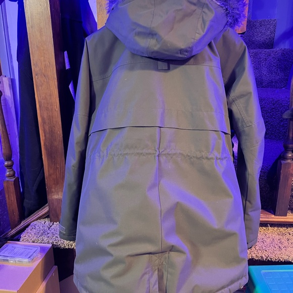 Like new O'Neill Women's Ski / Snowboard
Parka Hybrid Explorer Size Large - Picture 6 of 10